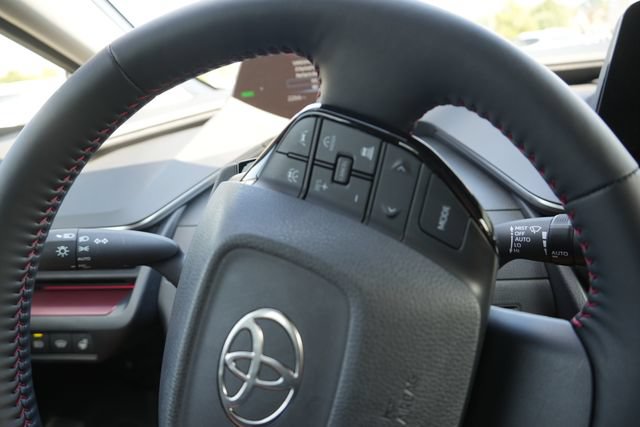 Used 2026 Toyota Prius Plug-In Hybrid FWD image 26