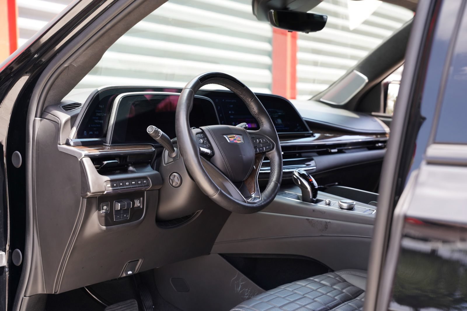 Used 2024 Cadillac Escalade ESV Sport Platinum AWD/4WD image 13