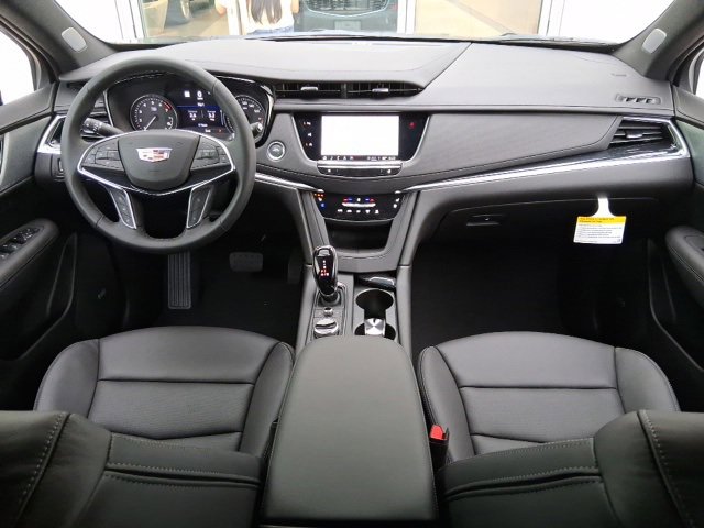 New 2026 Cadillac XT5 Premium Luxury image 9