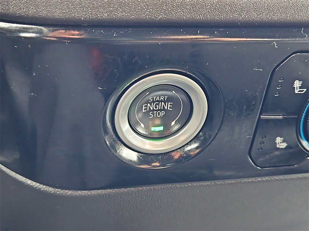 Certified 2024 Chevrolet Silverado 1500 LT image 24