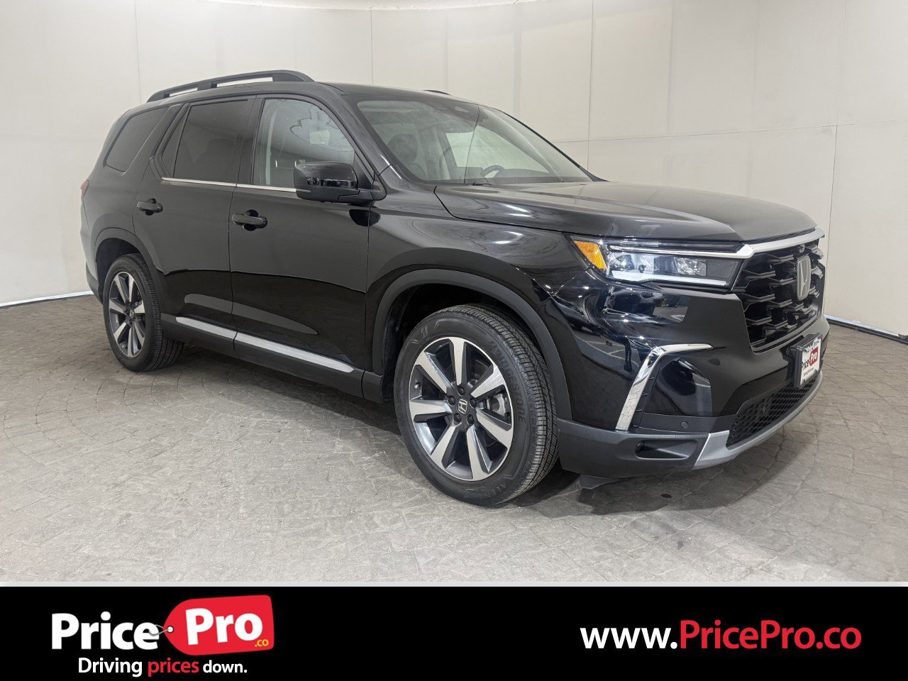 Used 2023 Honda Pilot Elite image 1