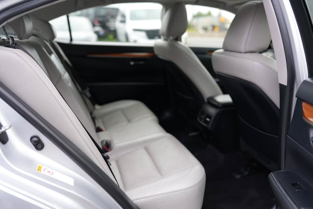 Used 2013 Lexus ES 300h w/ Luxury Pkg FWD image 26