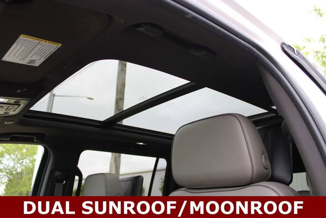 Used 2021 GMC Yukon XL SLT w/ SLT Premium Package AWD/4WD image 8