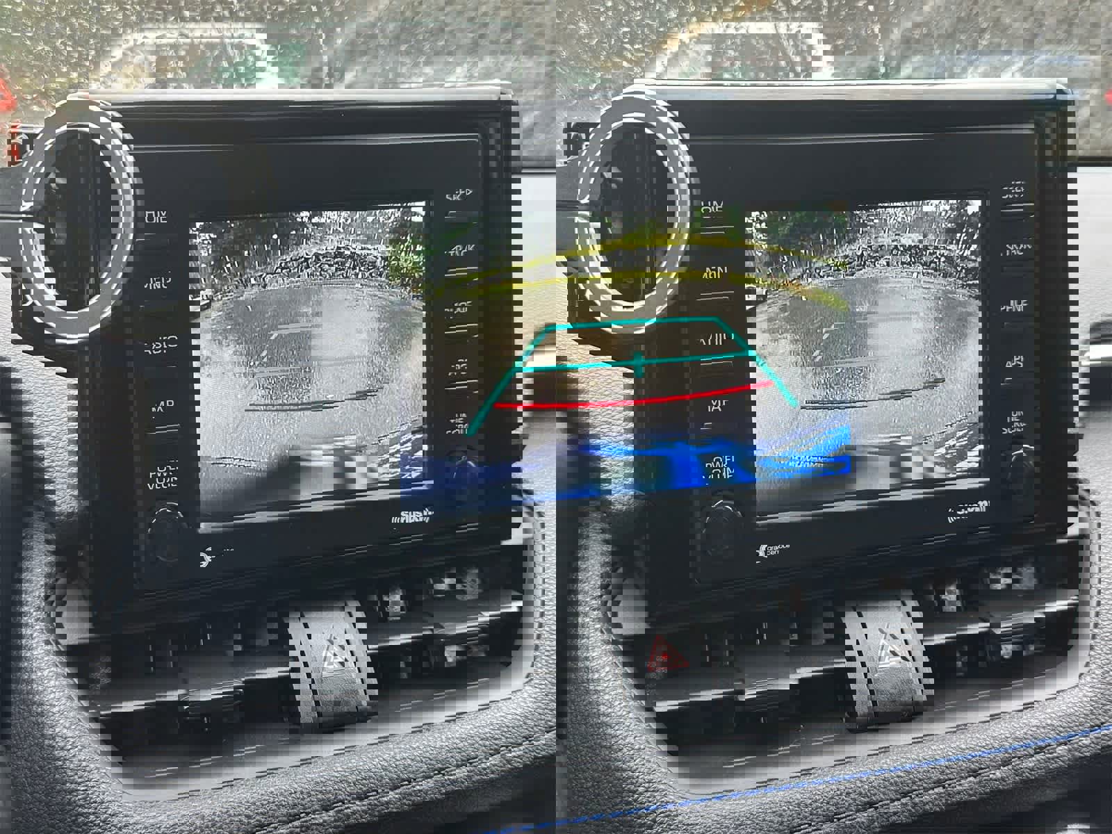 Used 2022 Toyota RAV4 SE image 18