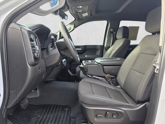 Used 2024 Chevrolet Silverado 1500 Custom Trail Boss w/ LPO, Dark Essentials Package AWD/4WD image 21