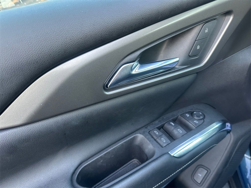 Used 2025 Chevrolet Traverse LT image 26