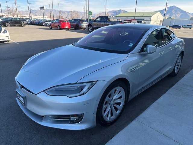 Used 2018 Tesla Model S 75D image 3