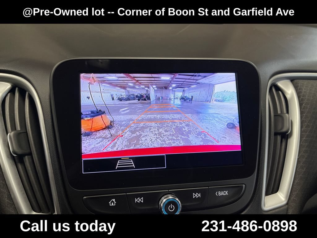 Used 2023 Chevrolet Malibu RS FWD image 23