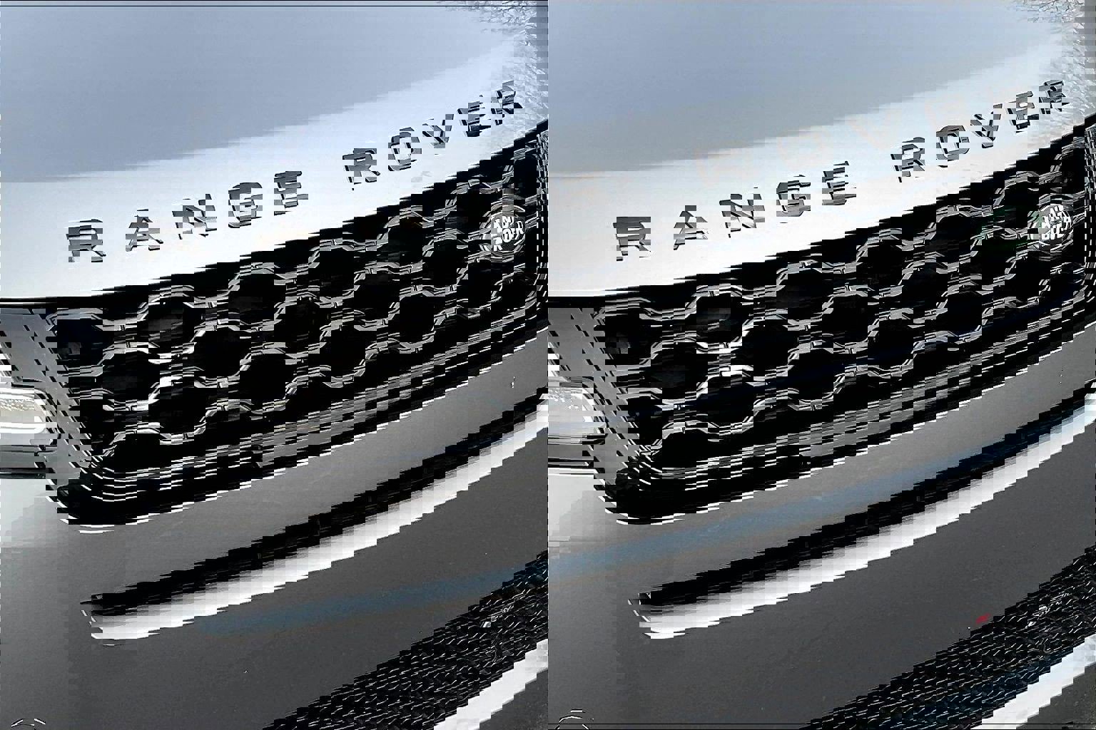 Used 2023 Land Rover Range Rover Evoque R-Dynamic S image 33