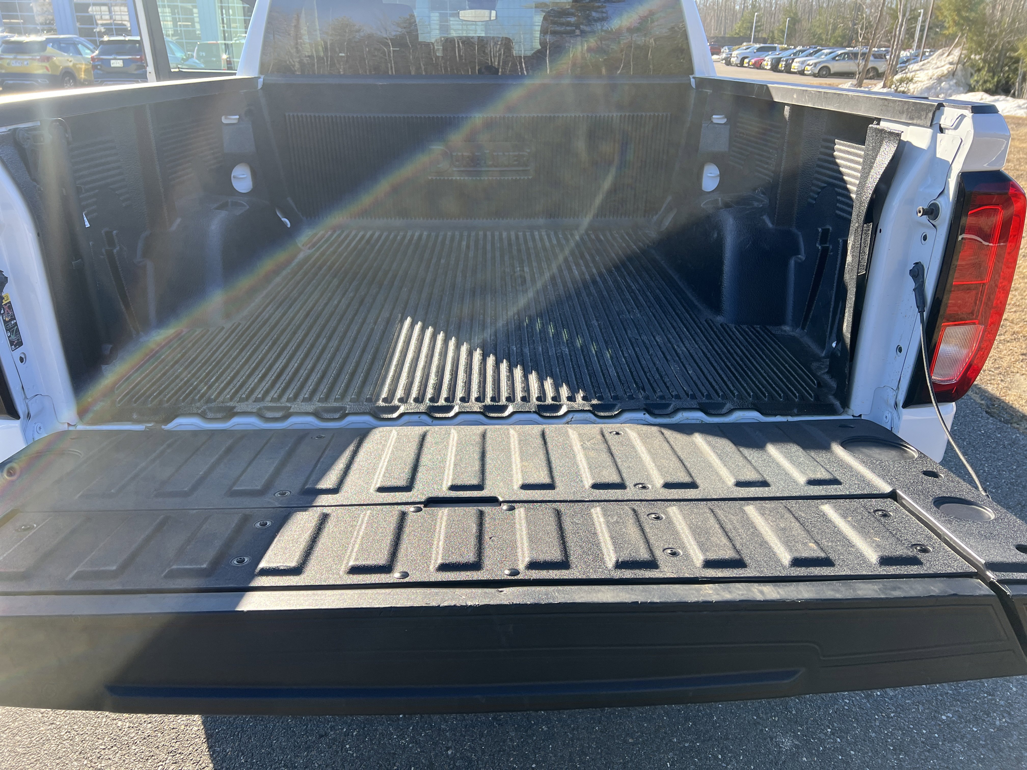 Used 2024 GMC Sierra 1500 SLE image 17