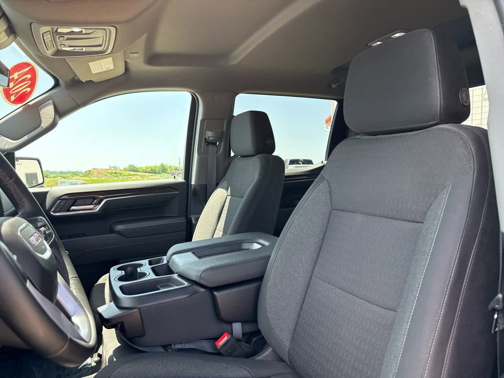 Used 2024 GMC Sierra 1500 Elevation image 21