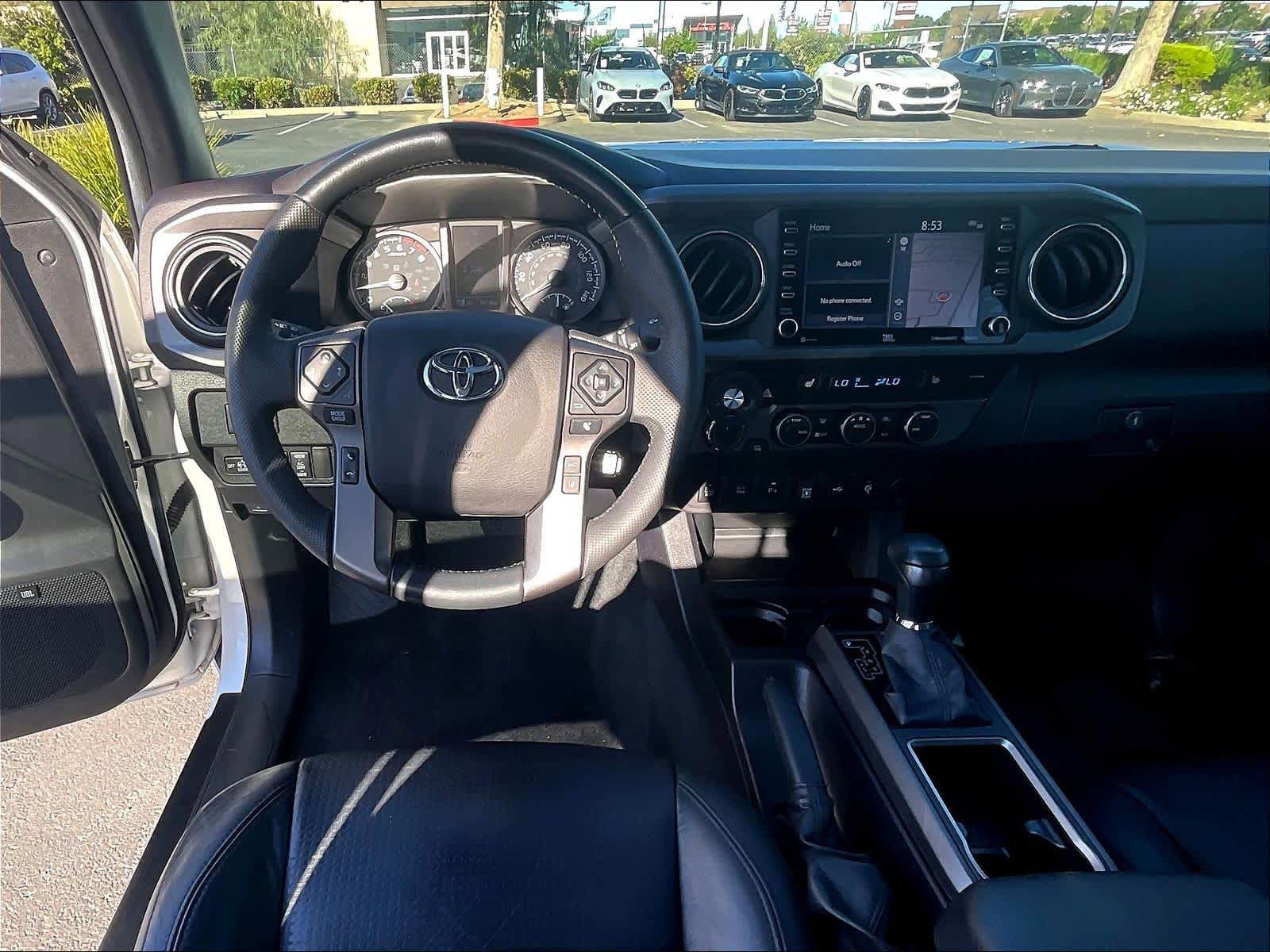 Used 2022 Toyota Tacoma TRD Off-Road w/ TRD Premium Off Road Package image 7