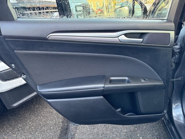 Used 2019 Ford Fusion SE image 24