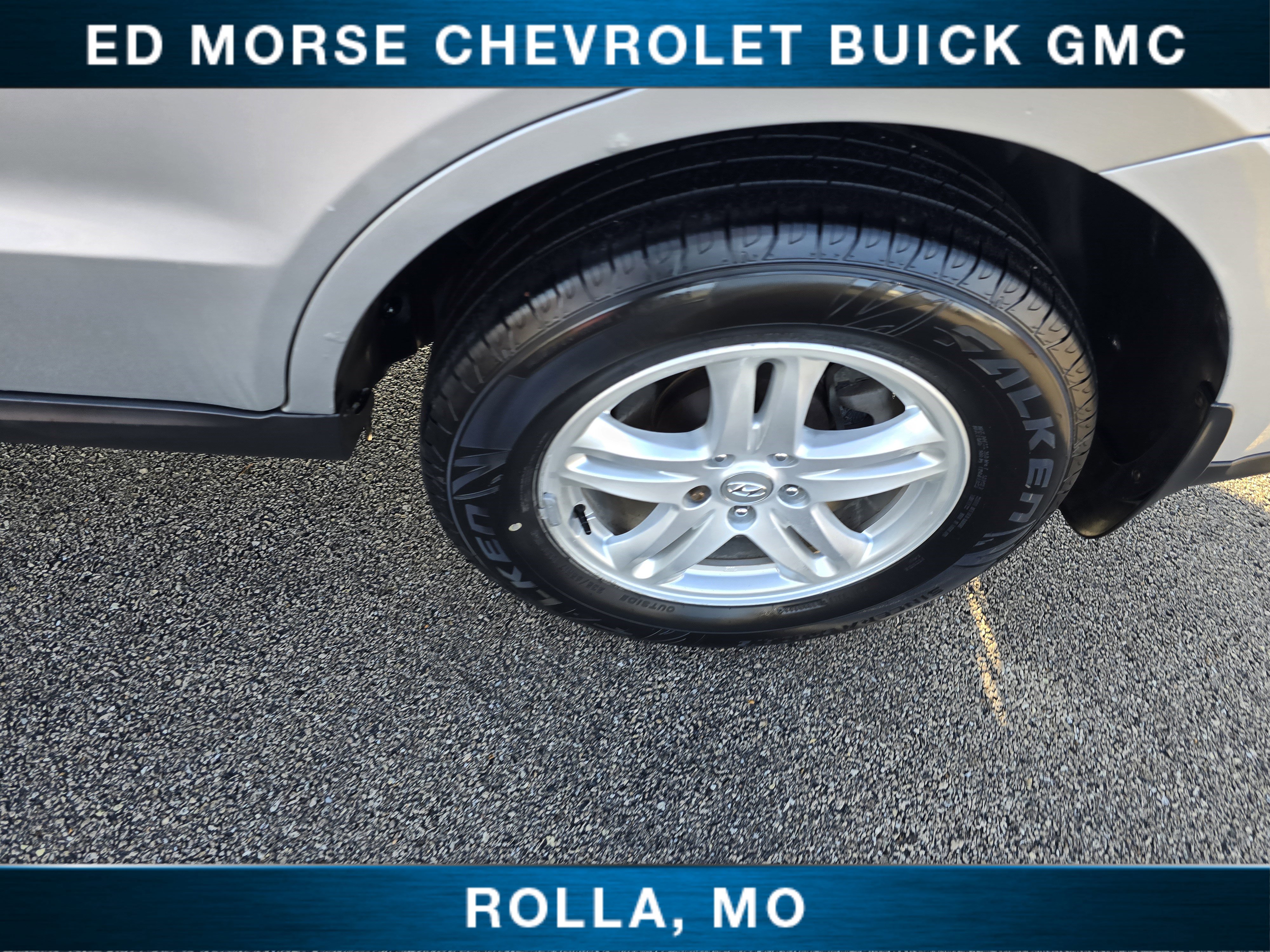 Used 2011 Hyundai Santa Fe GLS image 10