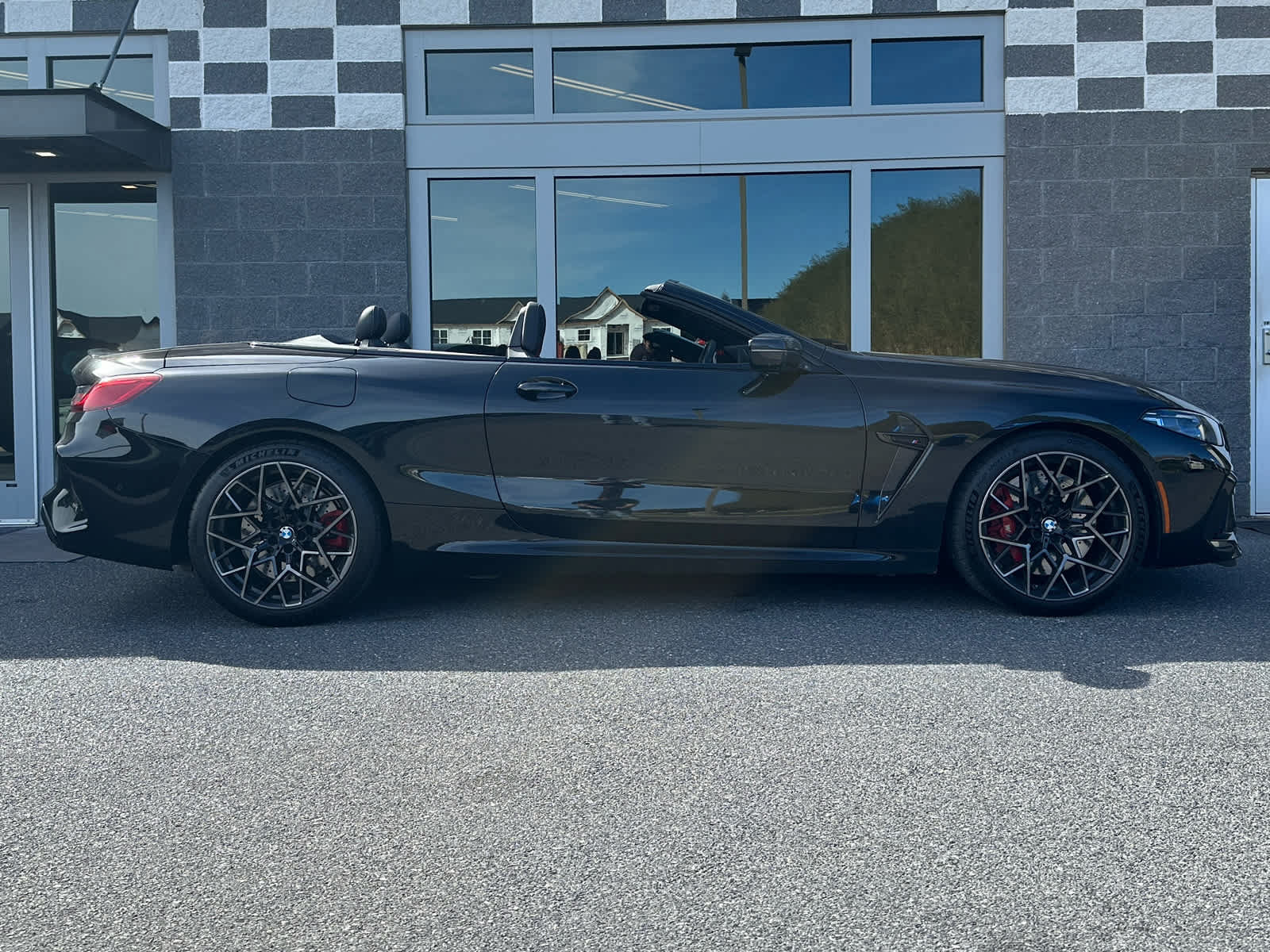 Used 2024 BMW M8 Competition w/ M Carbon Exterior Package AWD/4WD image 4