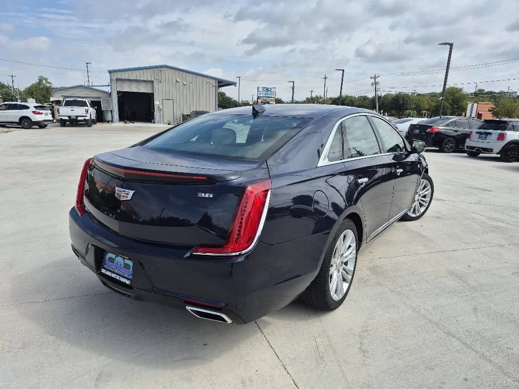 Used 2018 Cadillac XTS Luxury AWD/4WD image 6