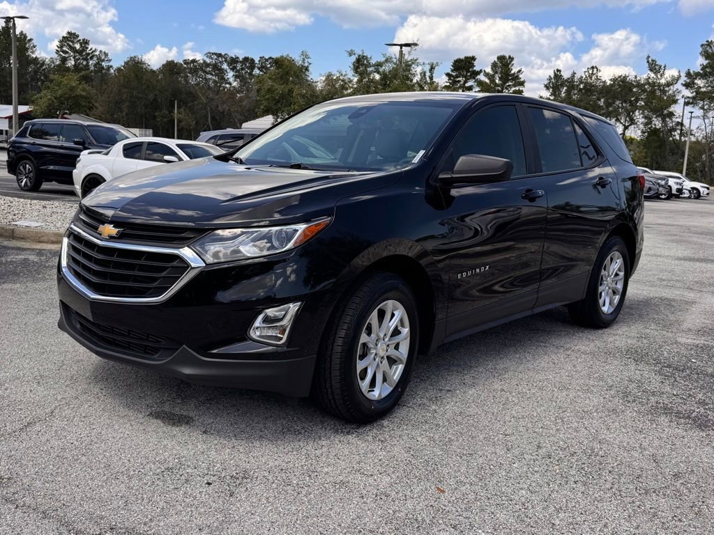 Used 2021 Chevrolet Equinox LS AWD/4WD image 3
