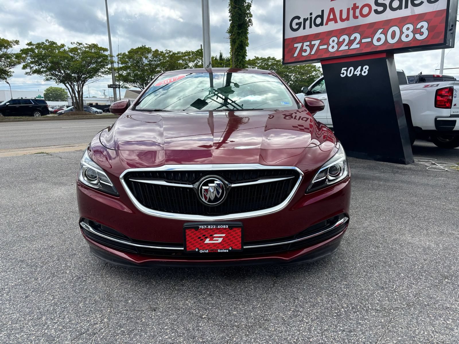 Used 2017 Buick LaCrosse Essence FWD image 8