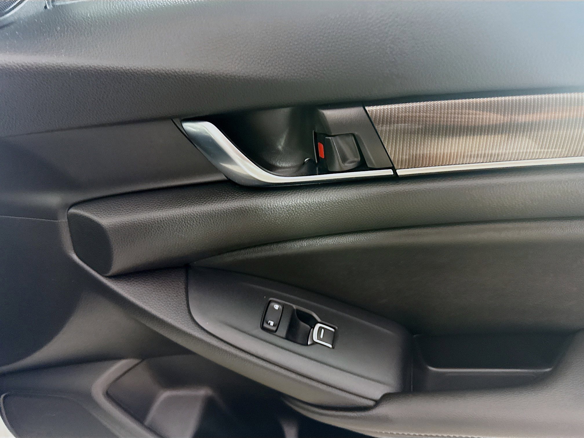 Used 2020 Honda Accord Sport image 31