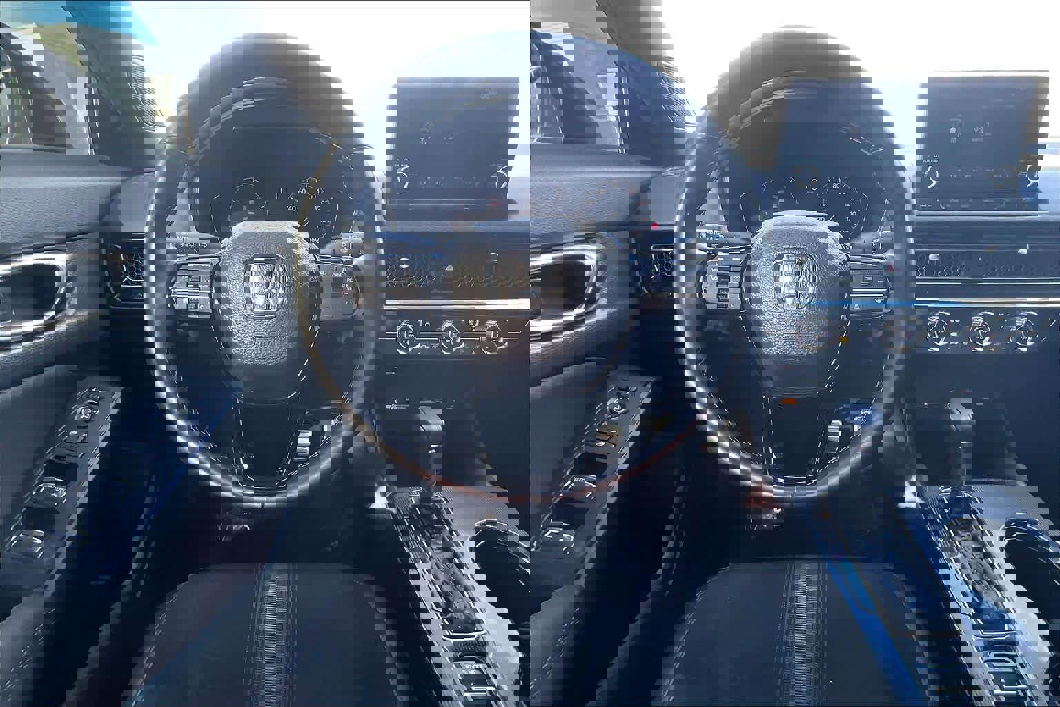 Used 2025 Honda Civic Sport image 5