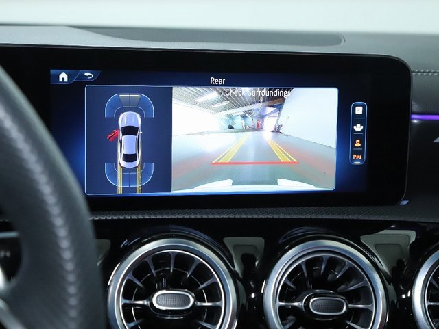 Used 2025 Mercedes-Benz CLA 35 AMG 4MATIC image 26