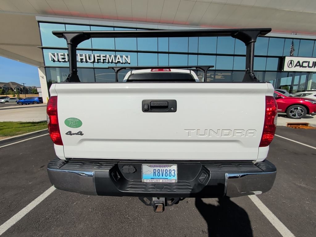 Used 2017 Toyota Tundra SR5 w/ SR5 Upgrade Package AWD/4WD image 4