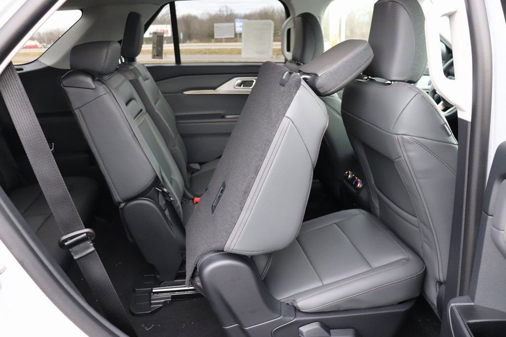 New 2026 Ford Explorer Active w/ Active Comfort Package image 19