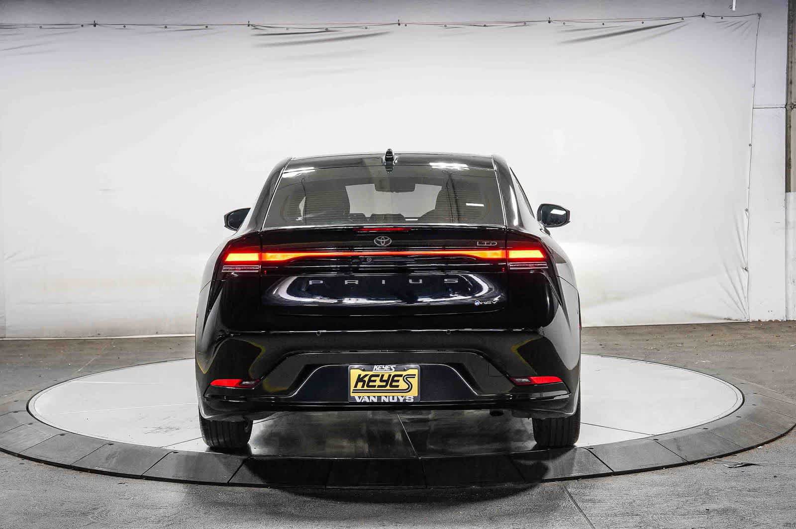 Certified 2023 Toyota Prius Limited w/ Limited Premium Package FWD image 4