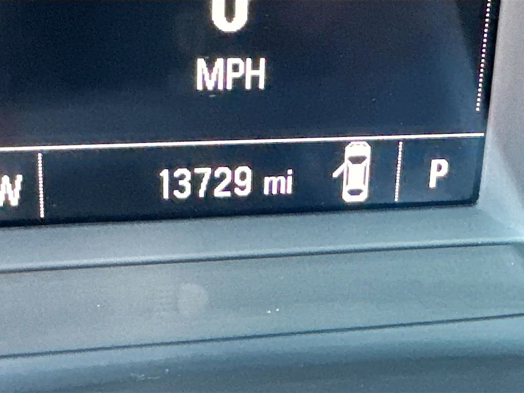 Used 2025 Chevrolet Trax LS w/ LS Convenience Package image 12