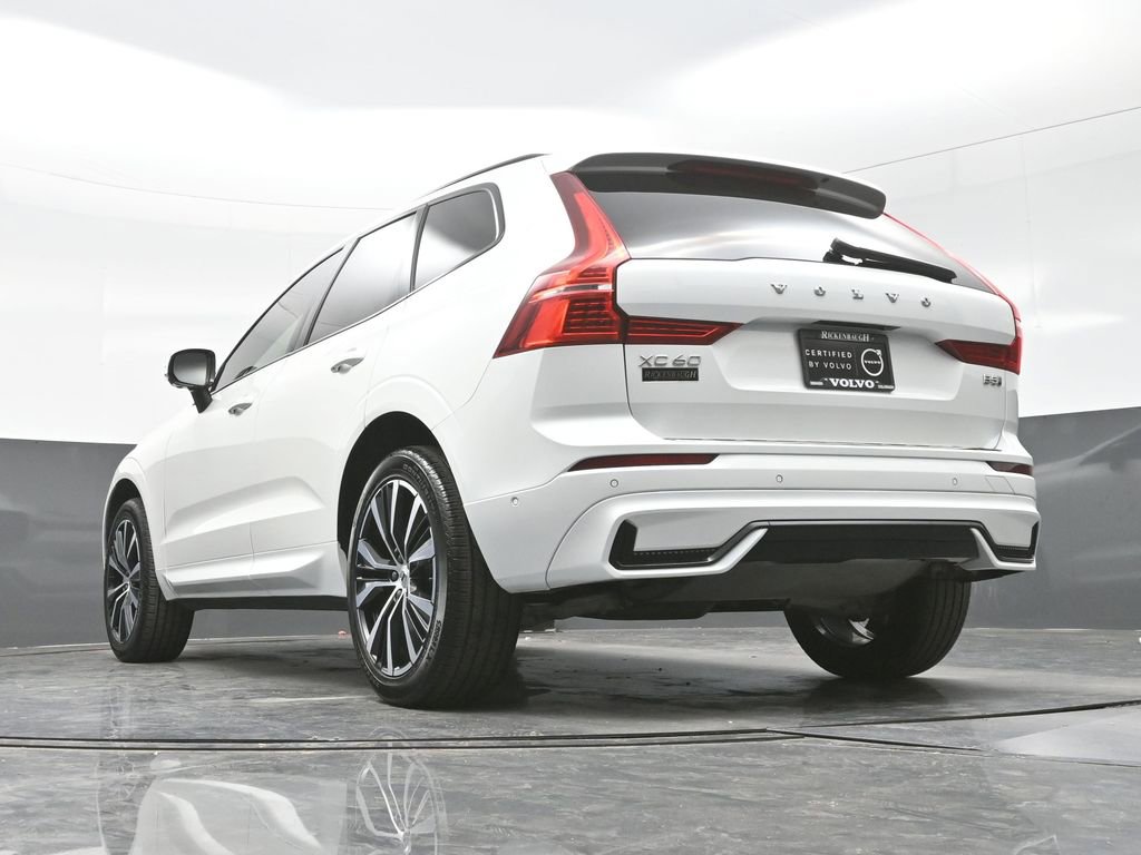 Used 2024 Volvo XC60 B5 Plus w/ Protection Package Premier image 29