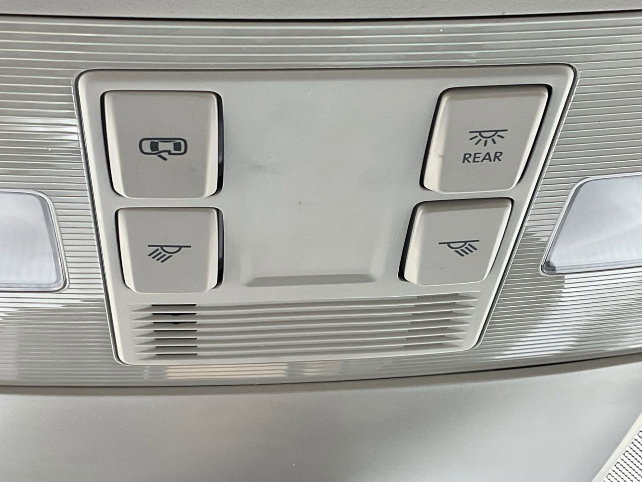 Used 2025 Volkswagen Taos S FWD image 30