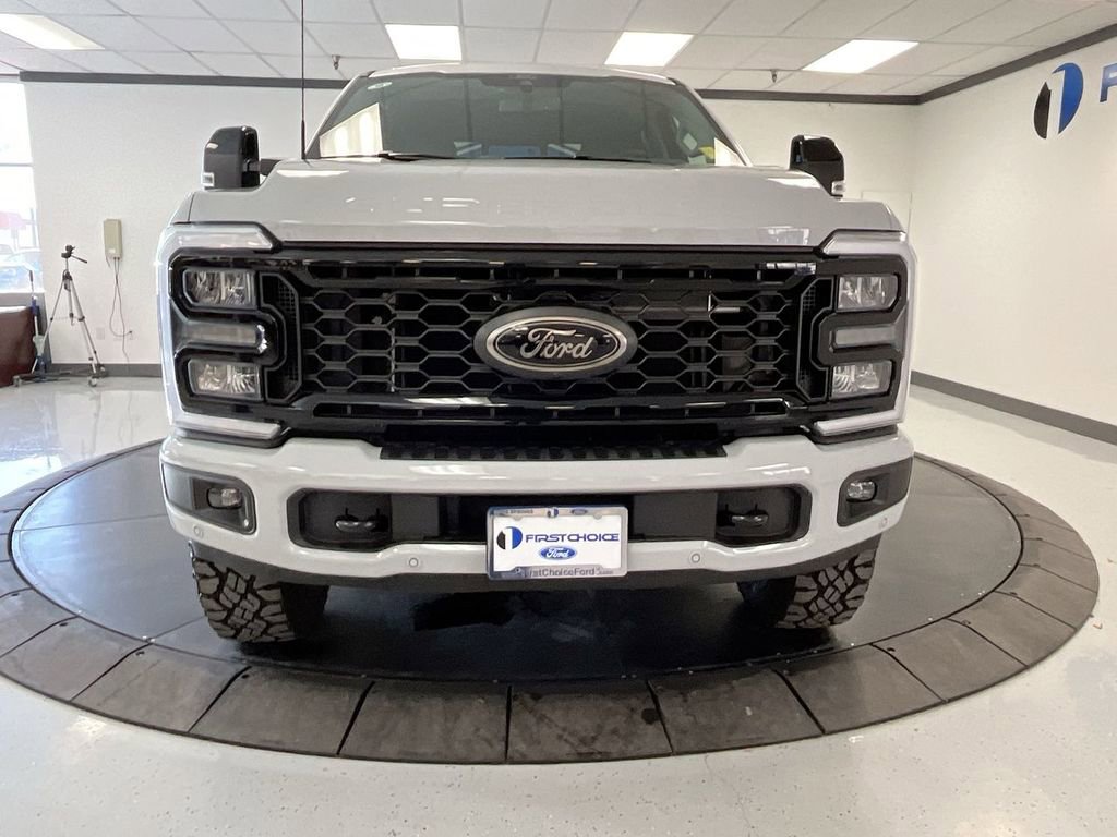 New 2026 Ford F250 Lariat image 3