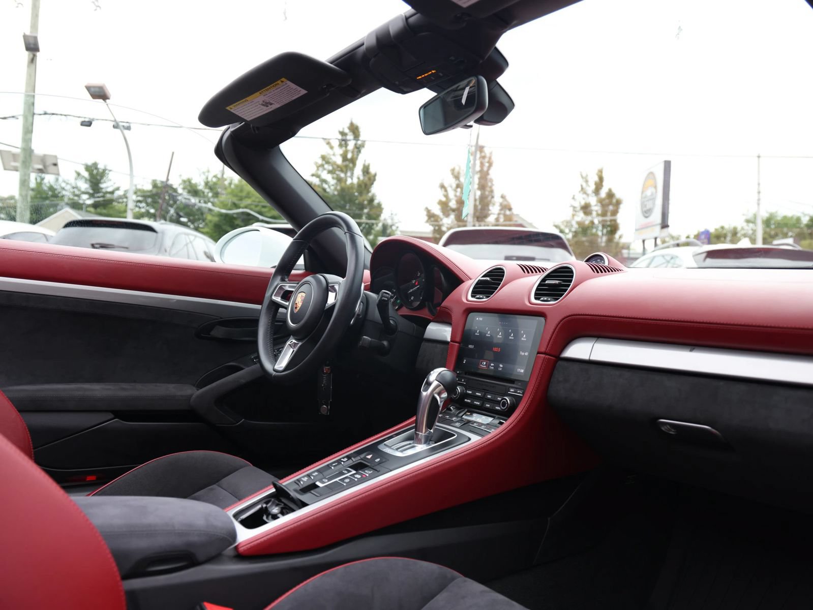 Used 2021 Porsche 718 Boxster Spyder RWD image 27