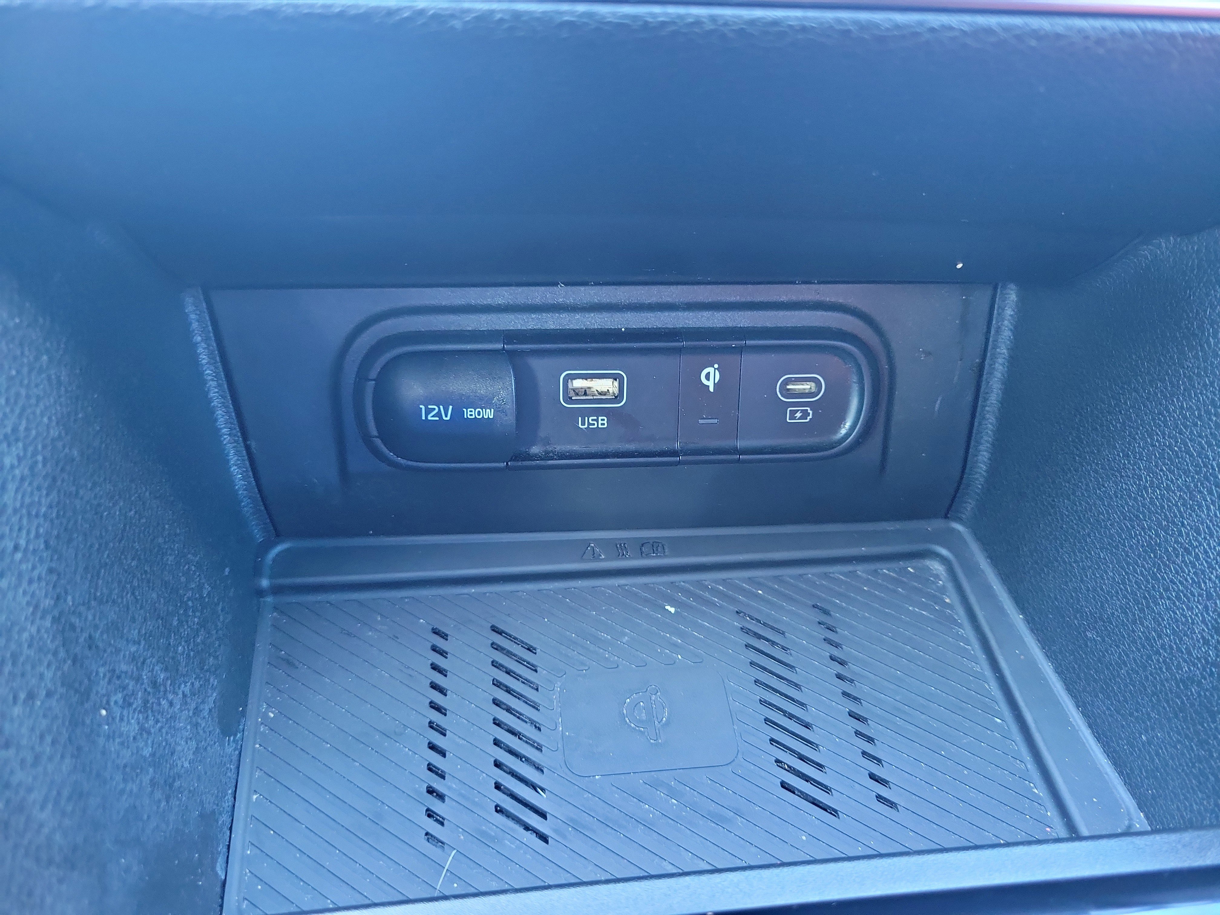 Used 2024 Kia Sportage SX image 30