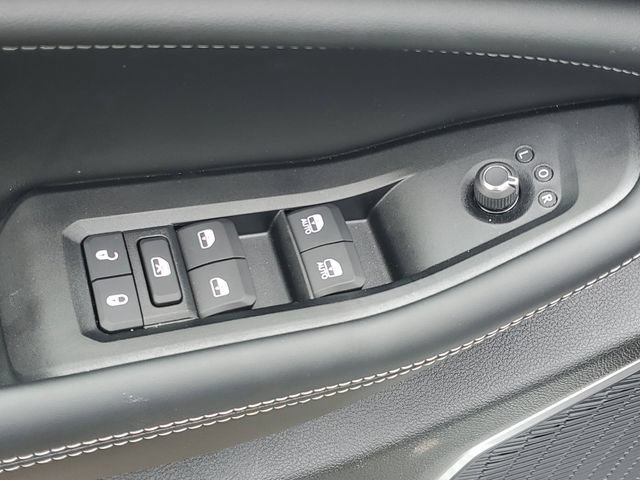 New 2026 Jeep Grand Cherokee Limited AWD/4WD image 17
