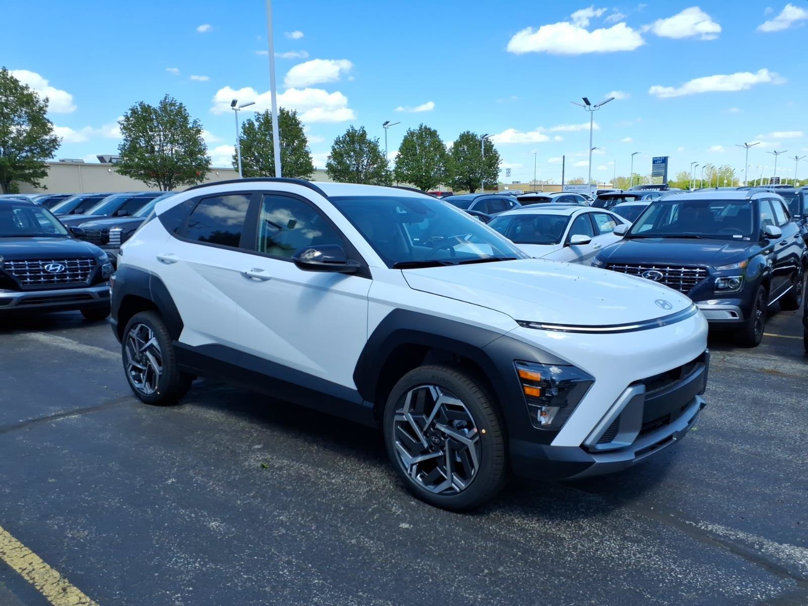 New 2026 Hyundai Kona SEL Premium AWD/4WD image 1