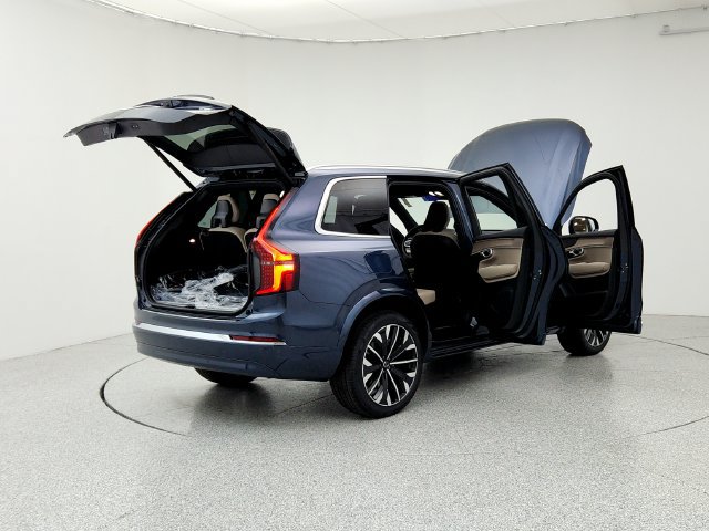 New 2026 Volvo XC90 B6 Plus w/ Protection Package Premier AWD/4WD image 11