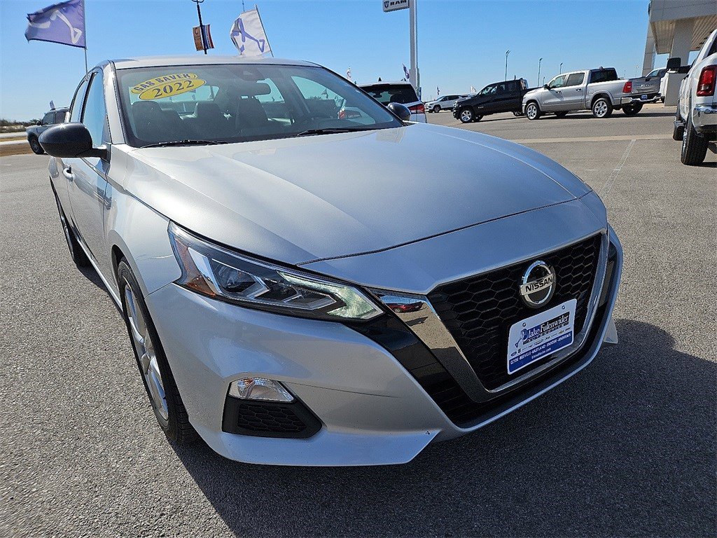 Used 2022 Nissan Altima 2.5 SR image 10