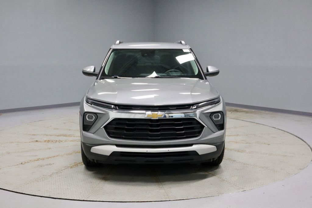 Used 2024 Chevrolet TrailBlazer LT AWD/4WD image 5
