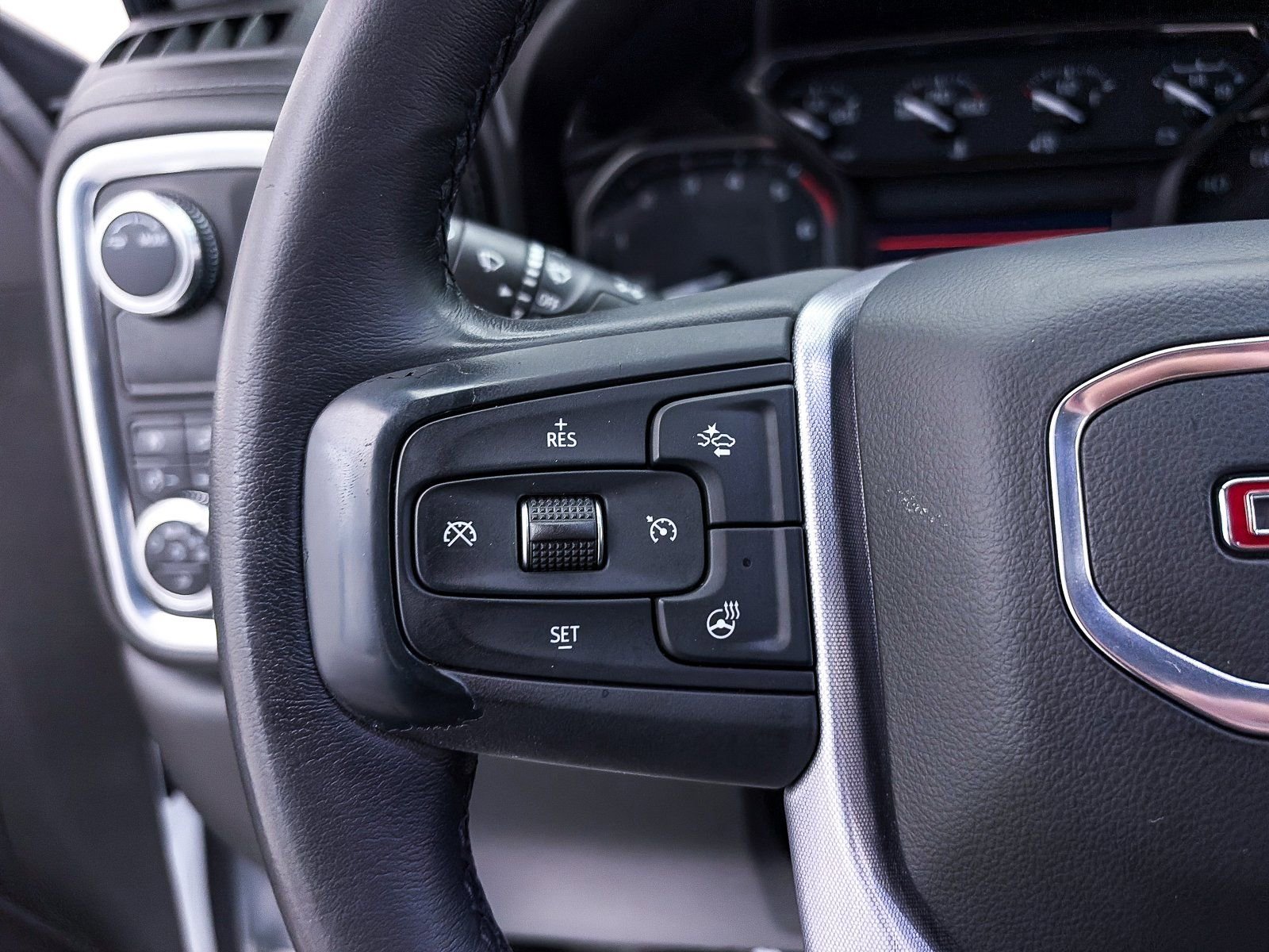 Used 2021 GMC Sierra 1500 SLT w/ SLT Premium Plus Package image 32