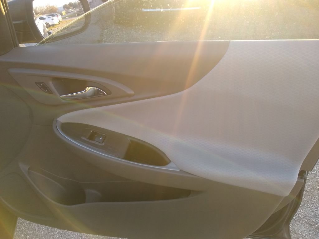 Used 2018 Chevrolet Malibu LS w/ LPO, Convenience Package 1 image 30