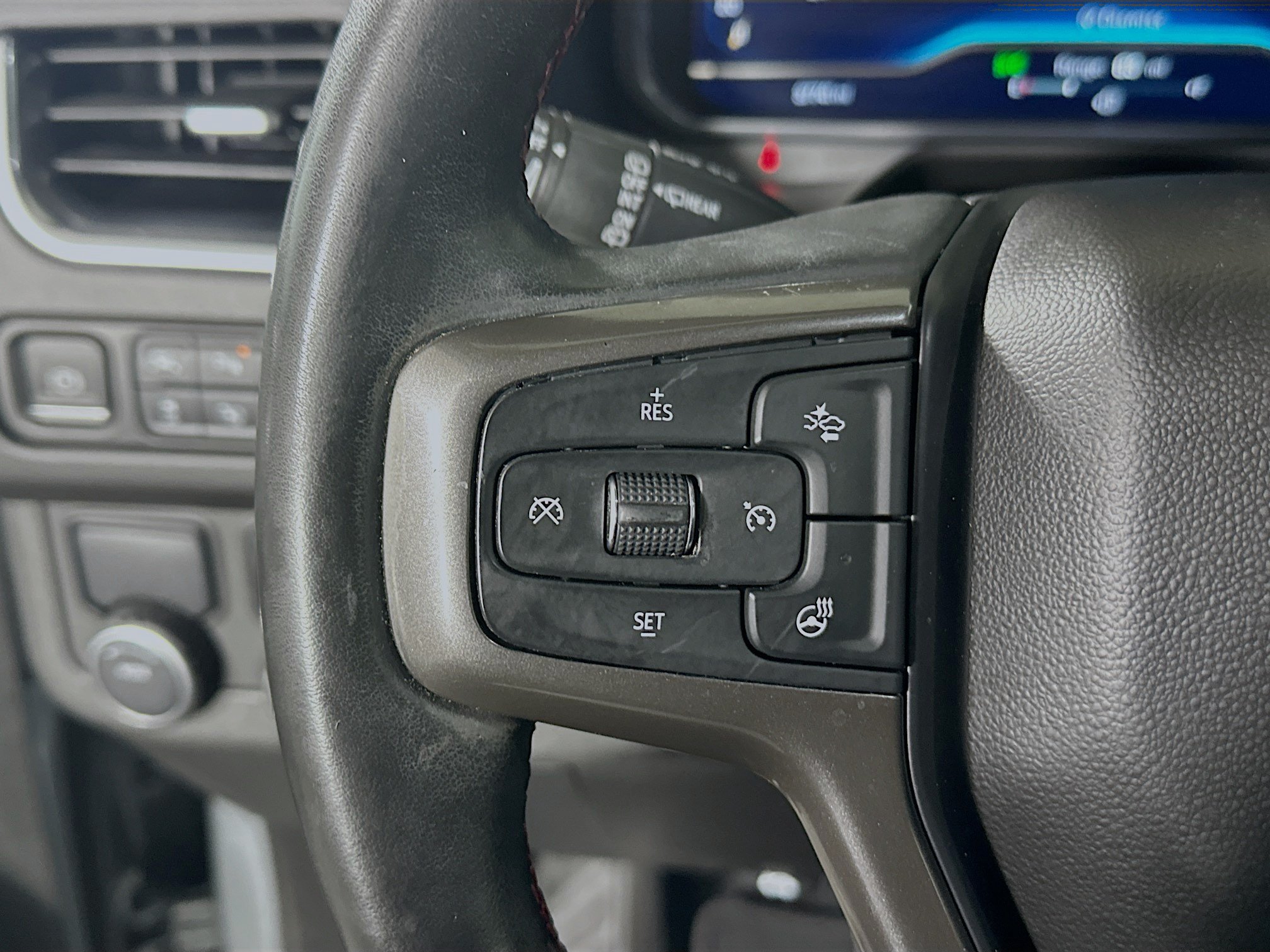 Used 2023 Chevrolet Tahoe RST w/ Luxury Package RWD image 16