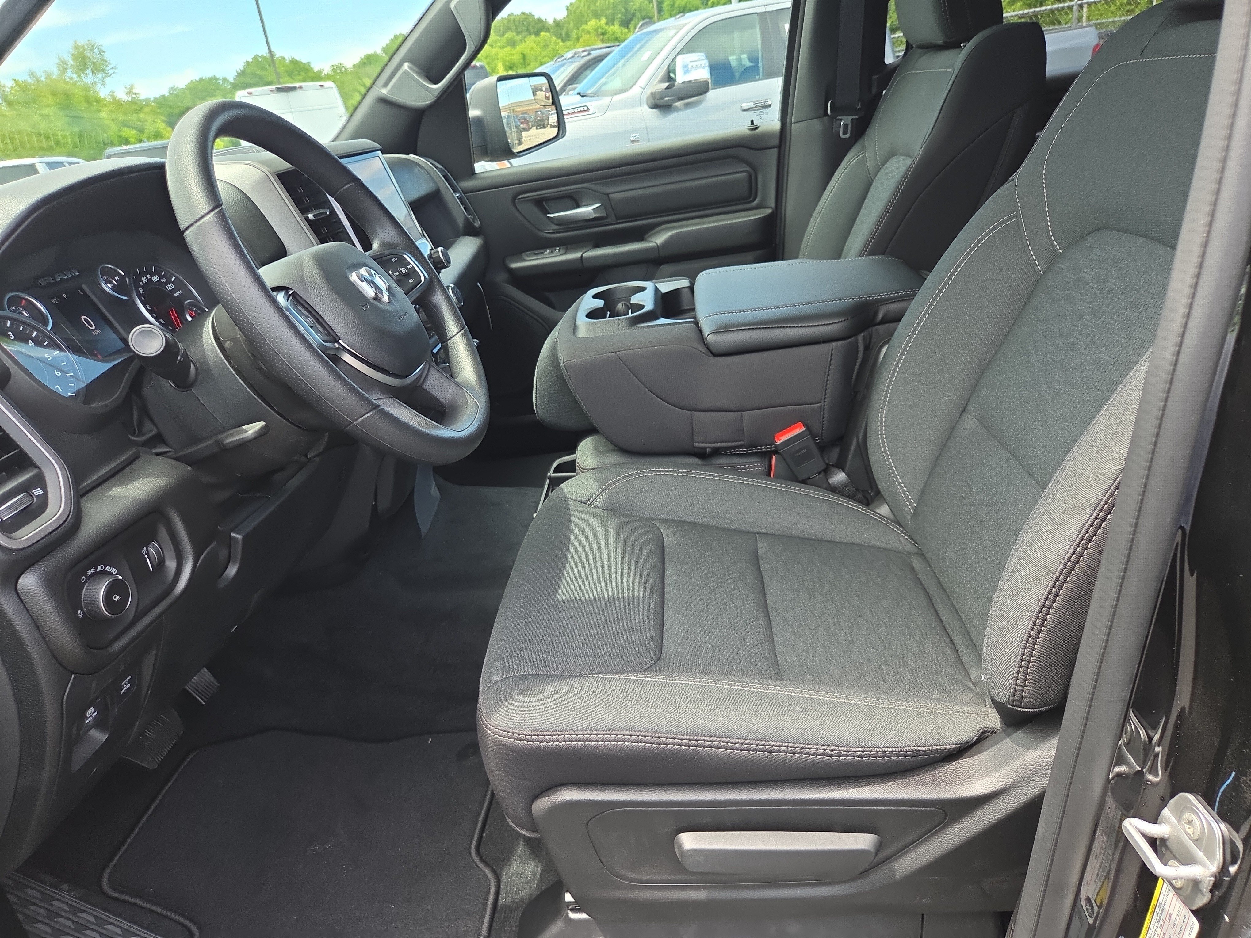 New 2026 RAM 1500 Tradesman AWD/4WD image 4