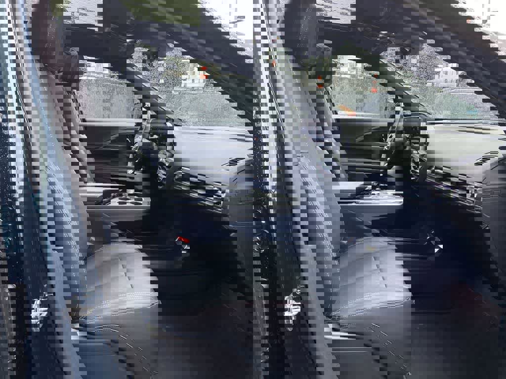 Certified 2025 Cadillac Lyriq Luxury image 19