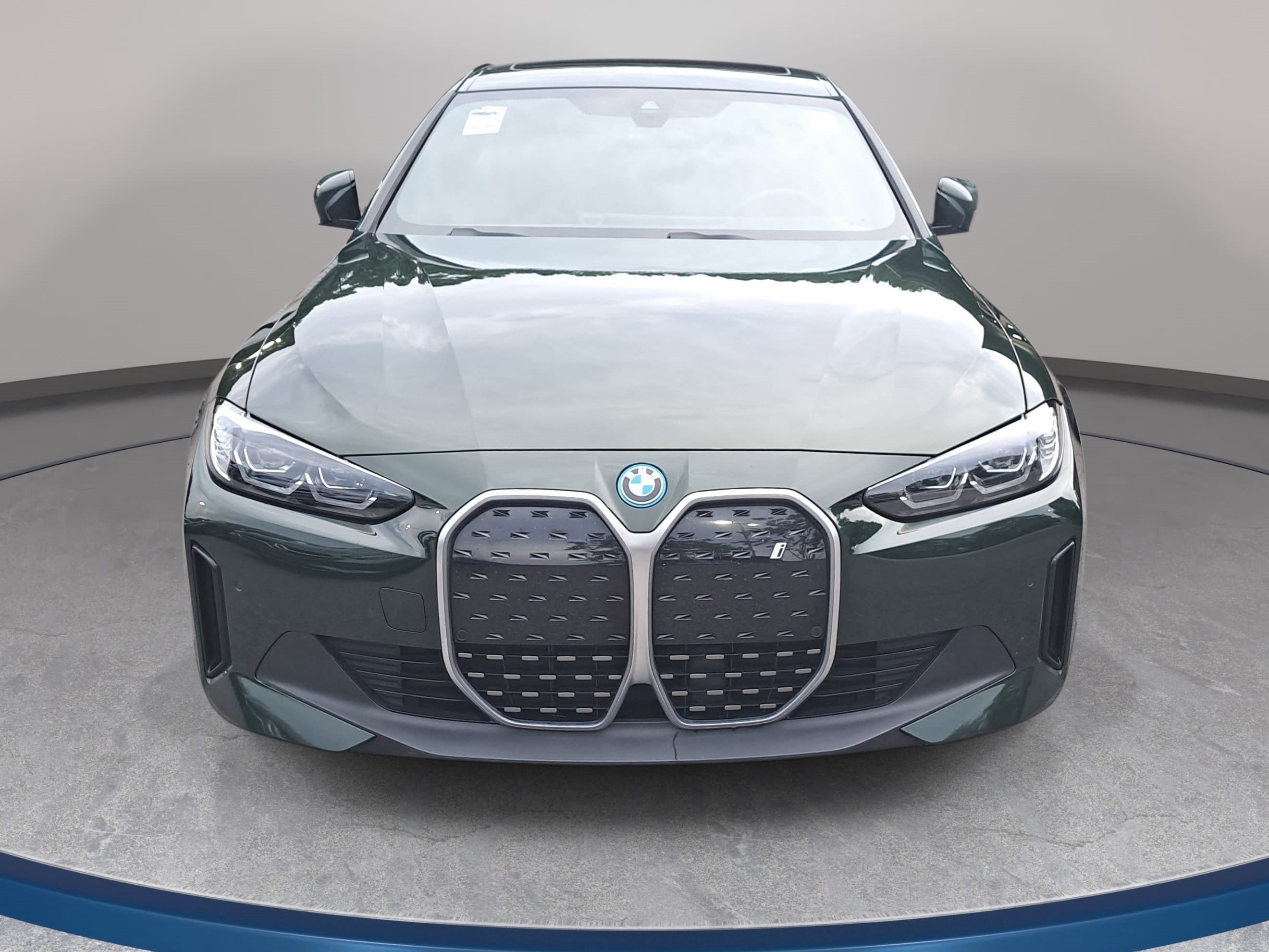Used 2024 BMW i4 eDrive35 w/ Premium Package RWD image 2