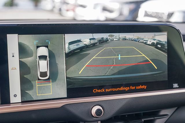 Used 2023 Toyota Crown Limited w/ Advanced Technology Package image 24