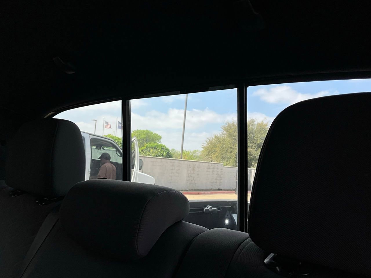 Used 2019 Toyota Tacoma TRD Sport w/ Technology Package image 12