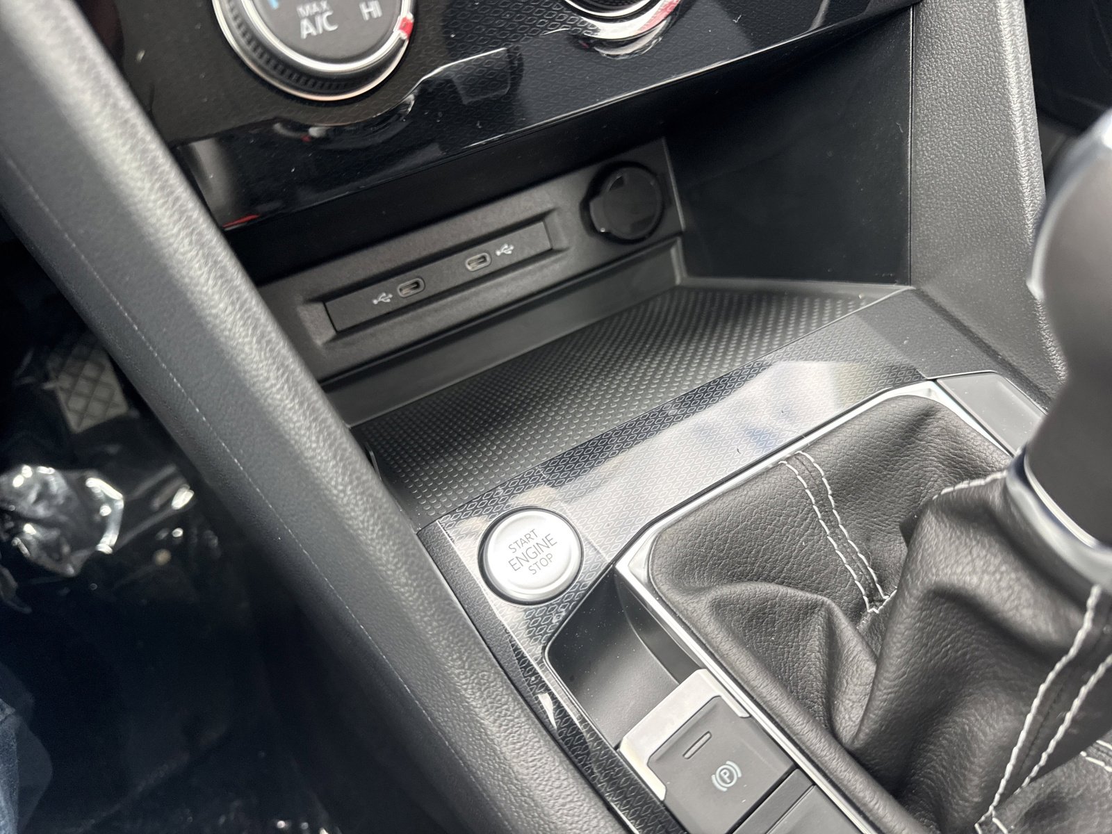 New 2026 Volkswagen Taos S image 26