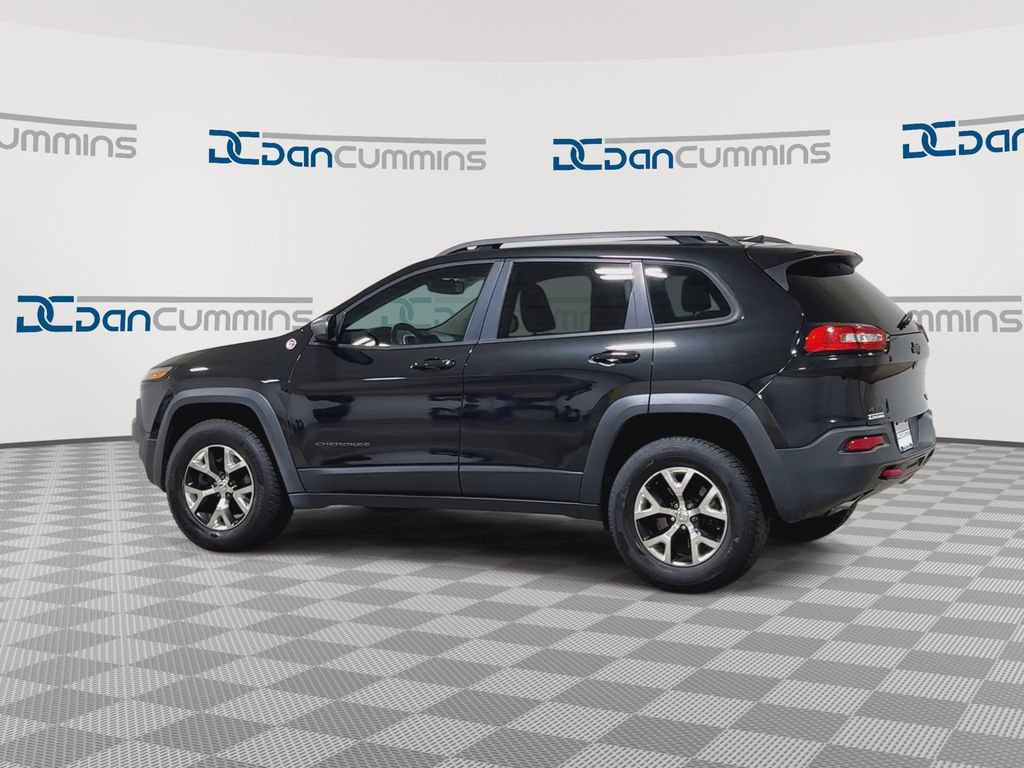 Used 2016 Jeep Cherokee Trailhawk AWD/4WD image 7
