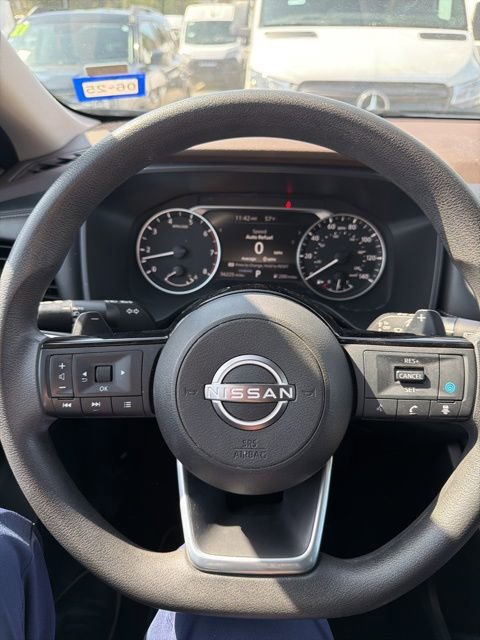 Used 2023 Nissan Rogue SV FWD image 10